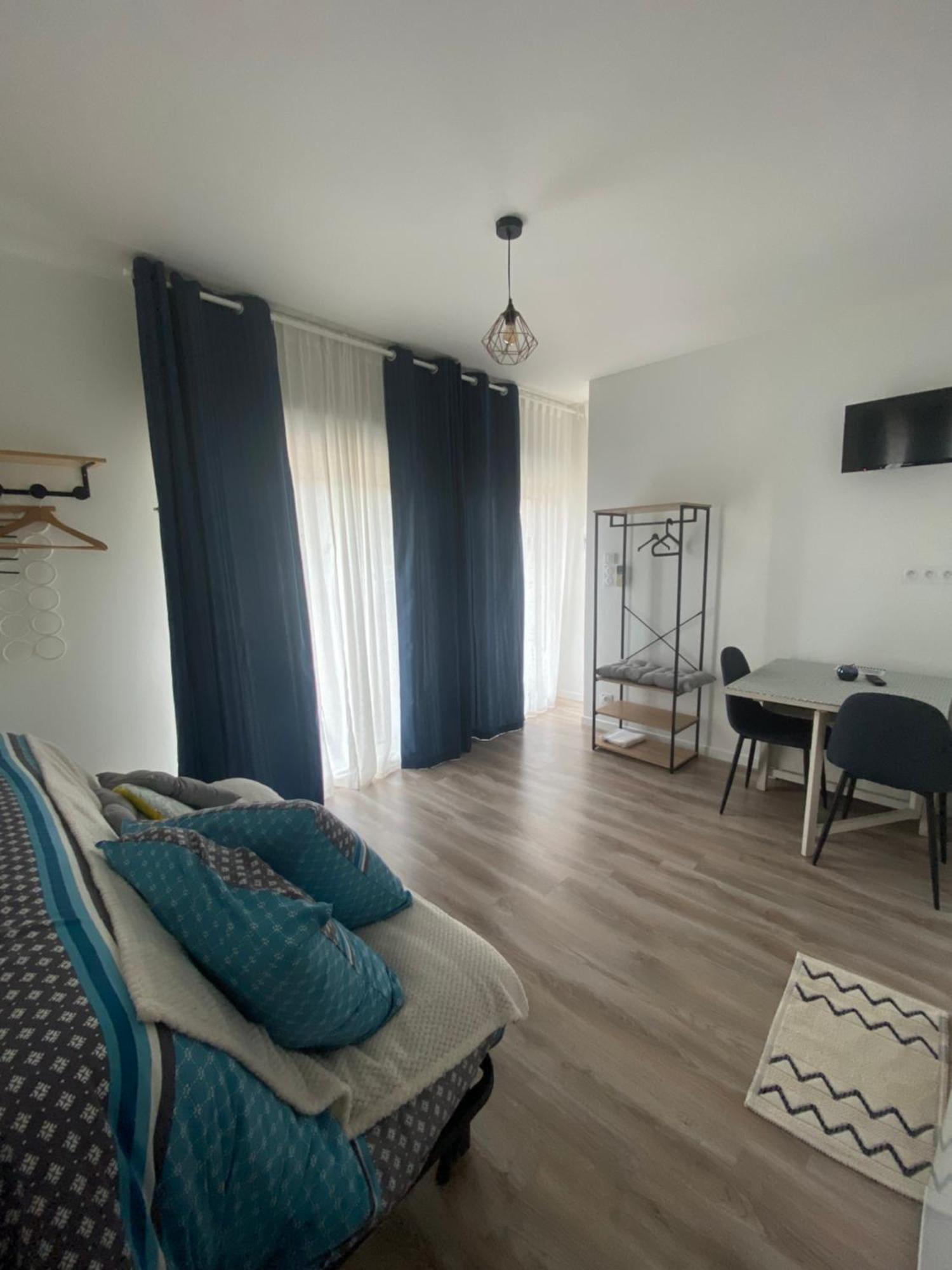 Studio Neuf Tout Equipe Castres-Gironde Exterior photo